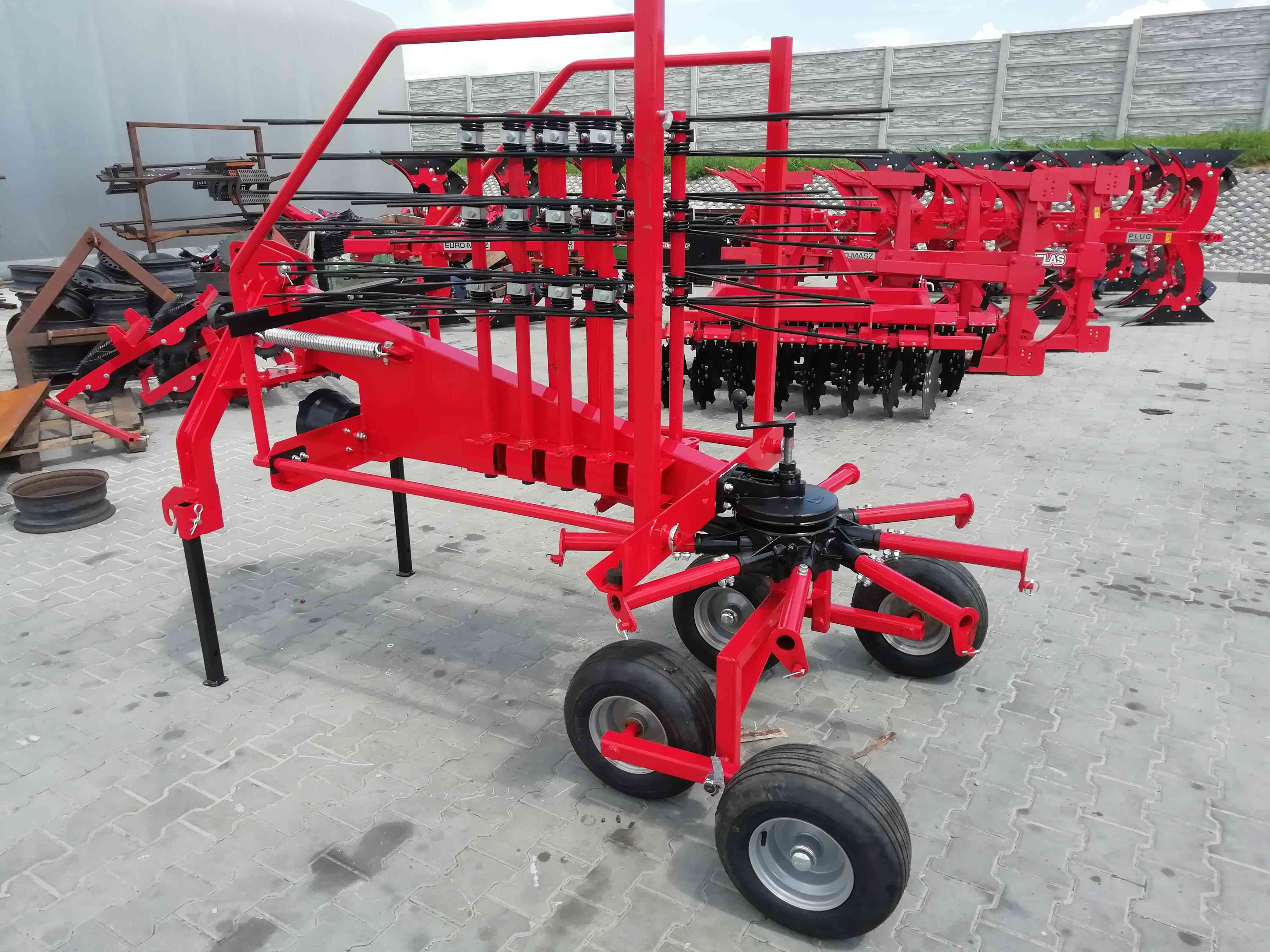 Zgrabiarka karuzelowa